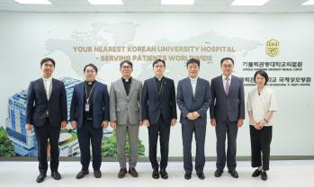 국제성모병원, 가톨릭평화방송서 이동형 TV 기증받아…호스피스 환자 영적 돌봄 강화